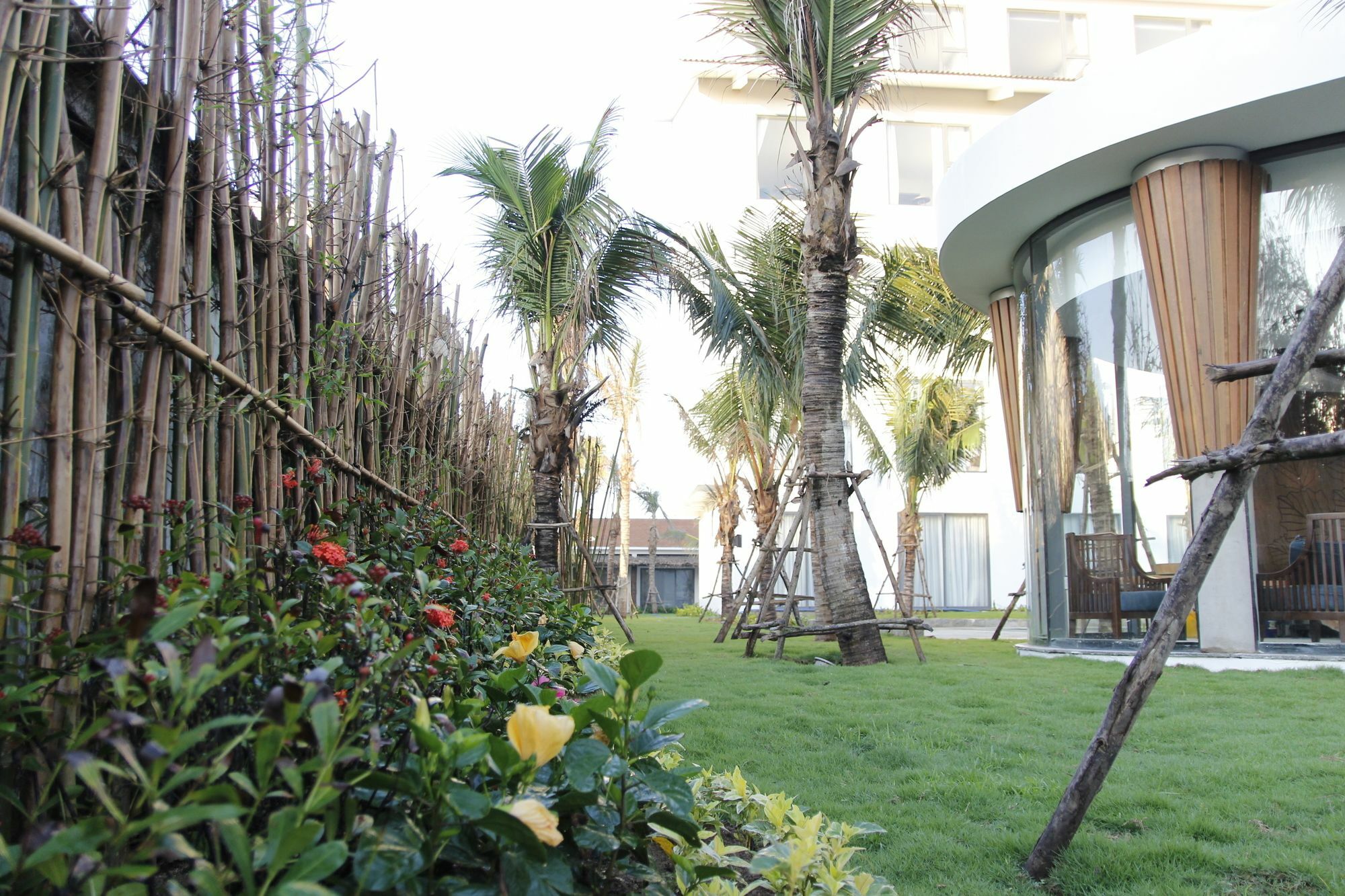 ศาลา ตุยฮัว บีช โฮเต็ล Hotel ตวีฮหว่า ภายนอก รูปภาพ
